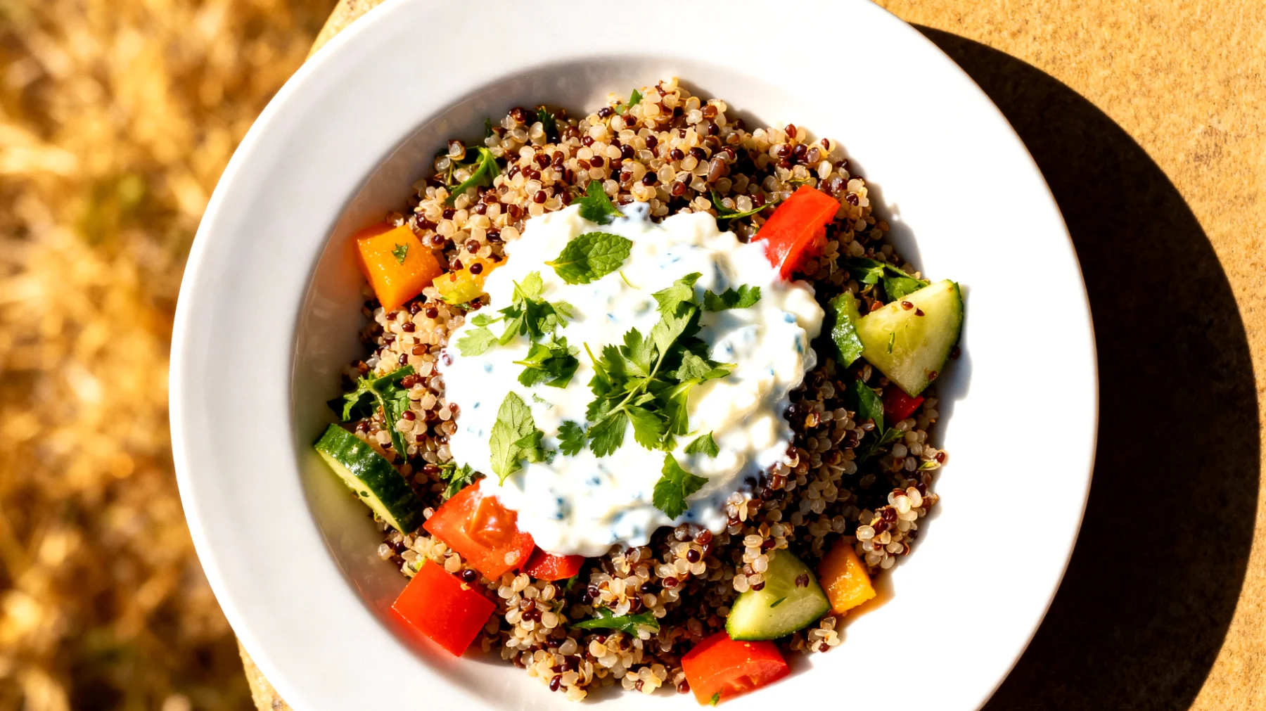 Kefirli Kinoa Kasesi (Quinoa Bowl con Kefir)"